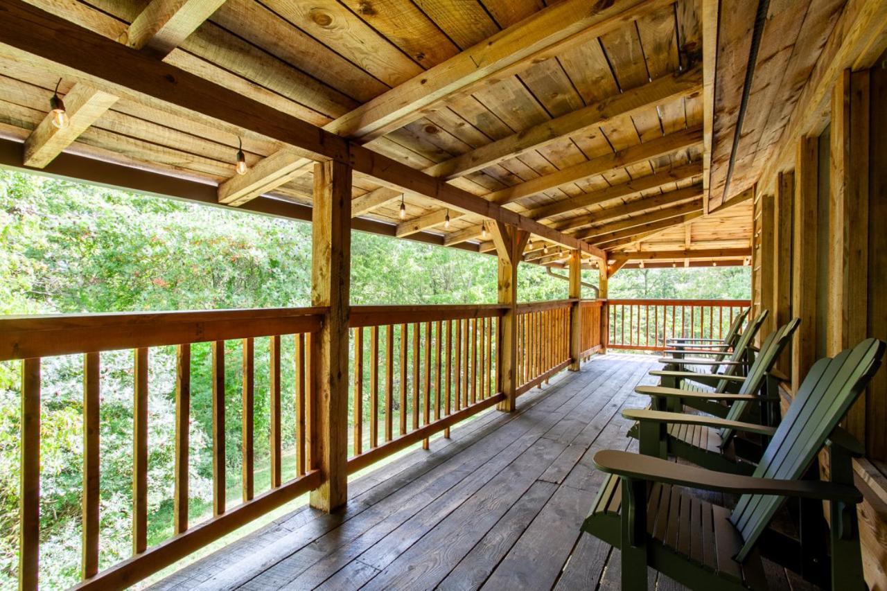Forest Home Hot Tub Fire Pit Pool Table Pigeon Forge Εξωτερικό φωτογραφία