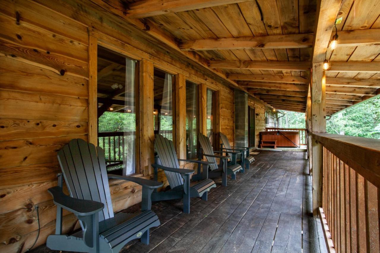 Forest Home Hot Tub Fire Pit Pool Table Pigeon Forge Εξωτερικό φωτογραφία